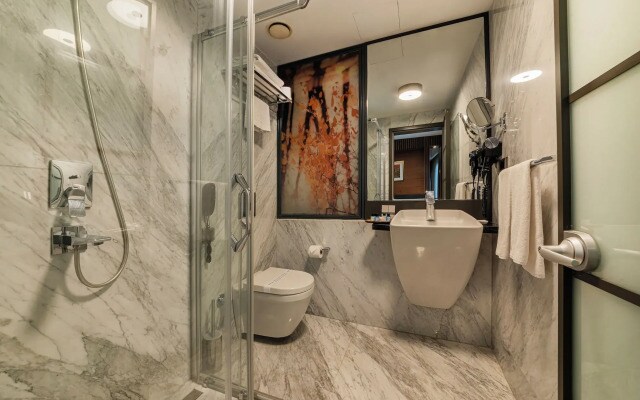 Levni Plus Hotel