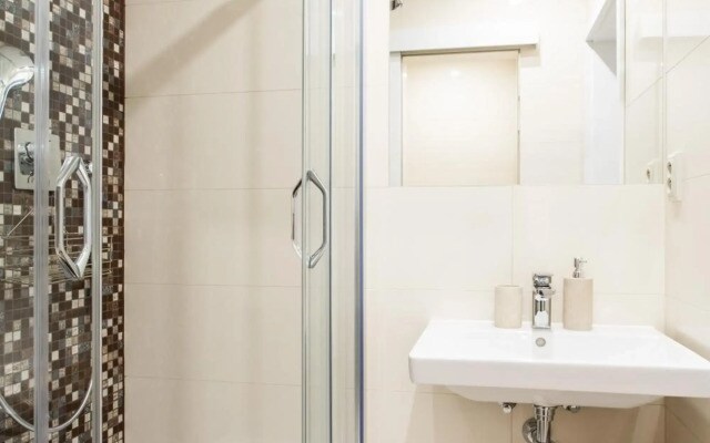 Cozy modern studio in Prague's absolute center
