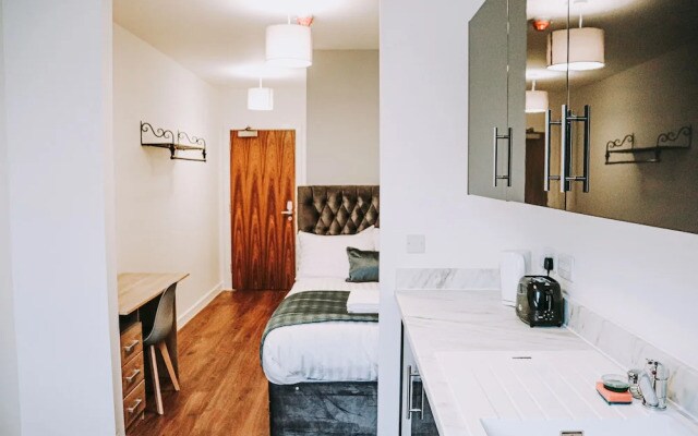 Vincent House Studio Apartments