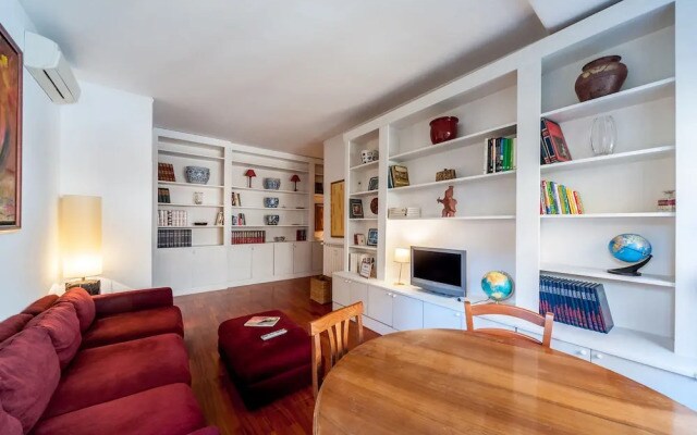 Interno 9 a San Pietro