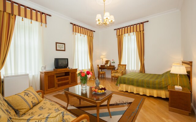 Hotel Mellas