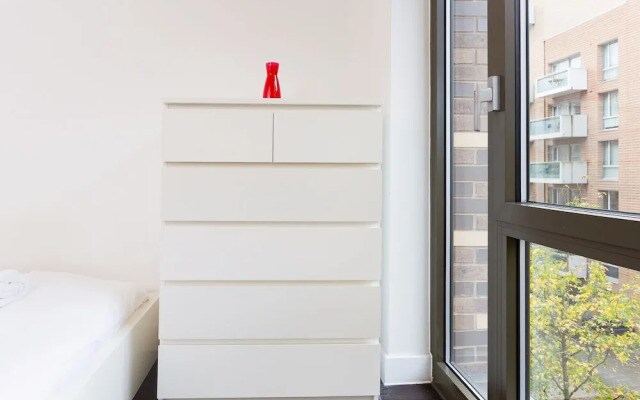 Luxury East London Flat, Sleeps 6