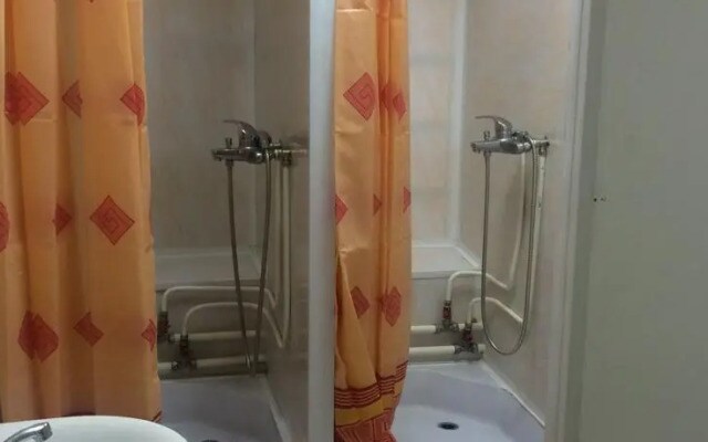 Хостелов
