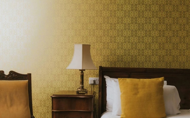 Healing Manor Hotel