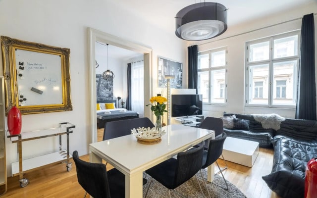 Lesser Town Apartment Melnicka by easyBNB