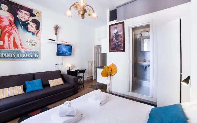 Rent in Rome - Queen