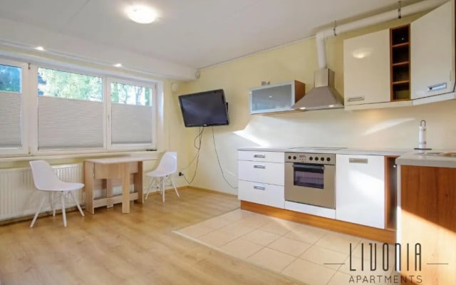 Bright studio with FREE PARKING and SELF CHECK-IN