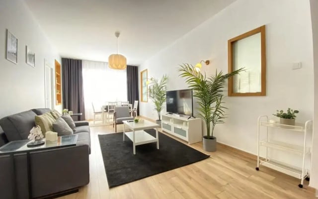 Missafir Superb Flat Near Bagdat Street in Kadikoy