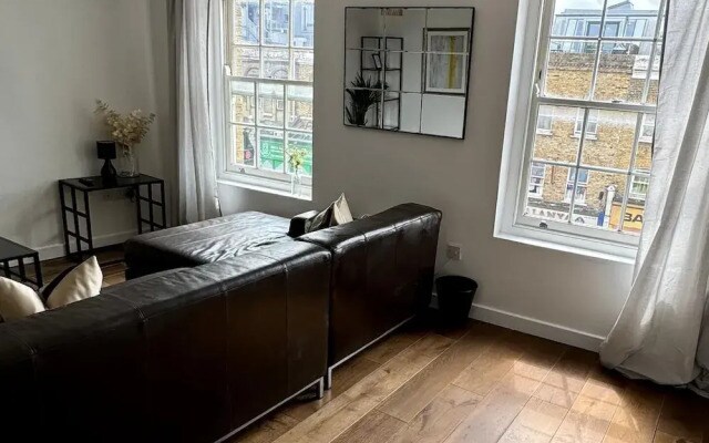 Central London Trendy Apartment