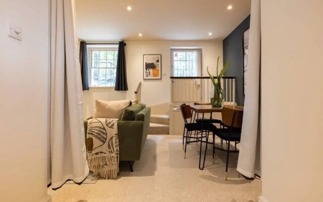 The Elephant & Castle Hideaway - Stunning 1bdr Flat With Patio