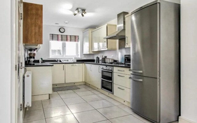 Emerald En-suite in Derby