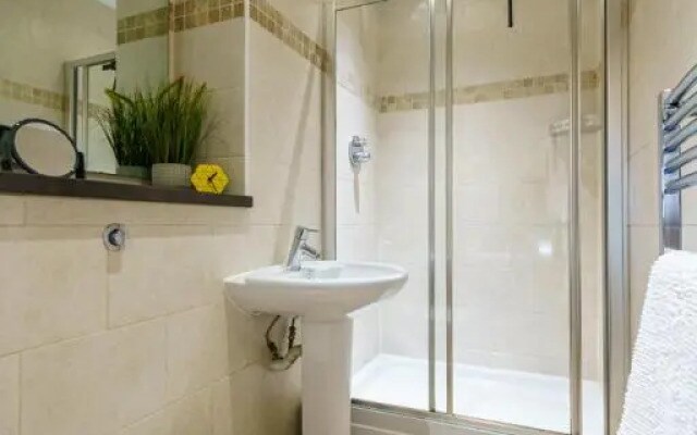 K Suites - Barton Court