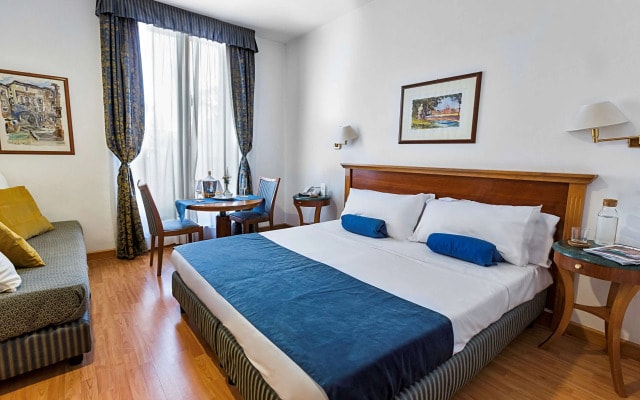 Hotel Diplomatic