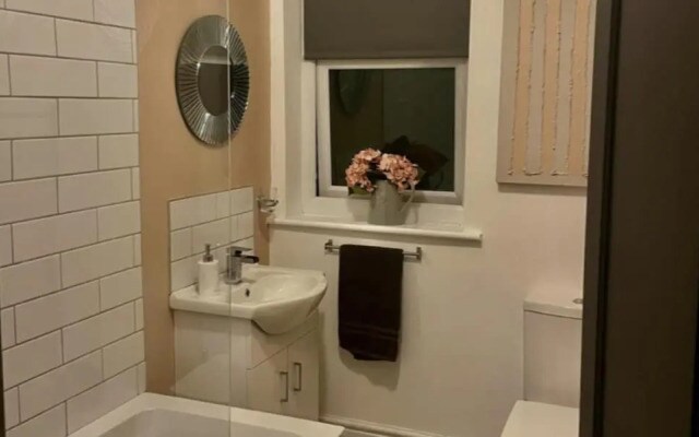 Refurbished 3 Bed House in Manchester