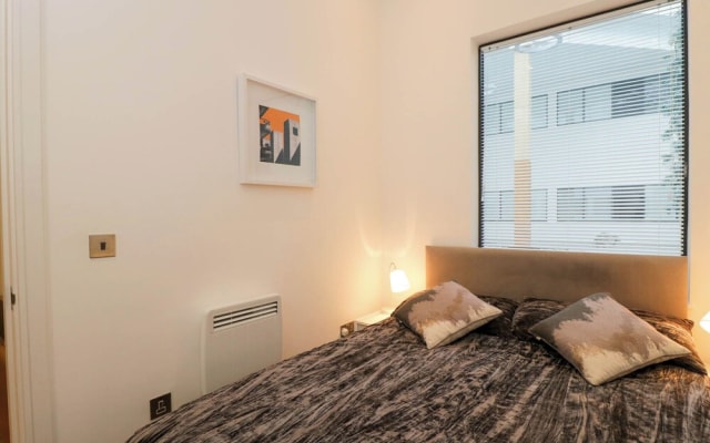 Flat 53