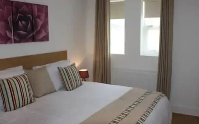Apple Apartments East London