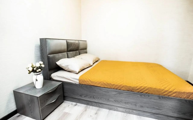 Pritomskij 7/7 Dvuhkomnatnye apartamenty biznes-klassa s vidom na Tom'