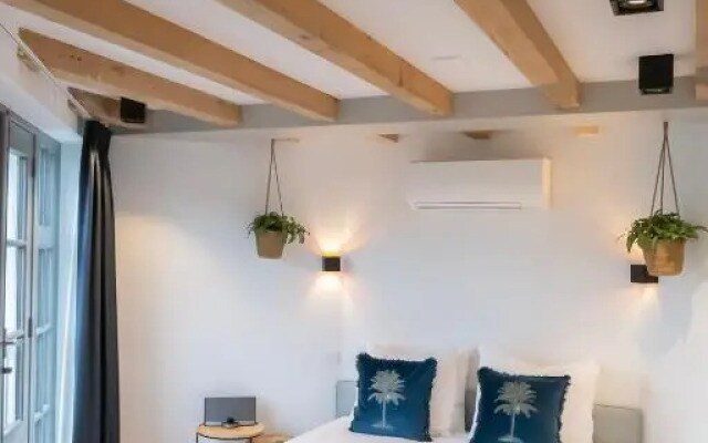 Canal view suite