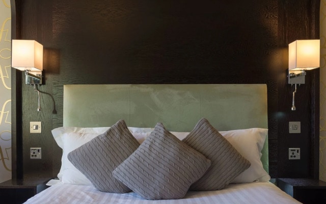 The Lincoln Hotel
