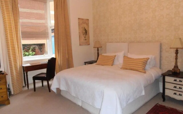 Inglewood Boutique B&B