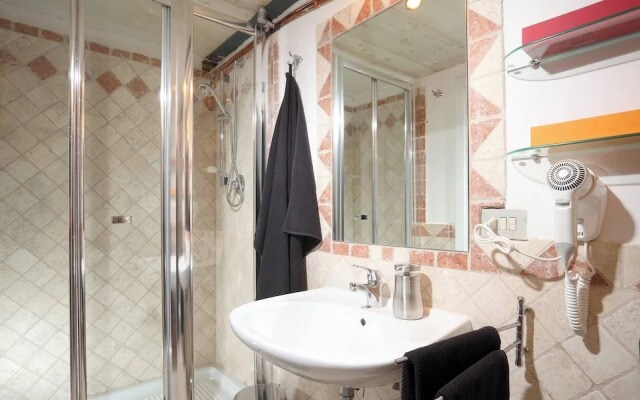 Manray Charming and Modern Ground Floor Loft