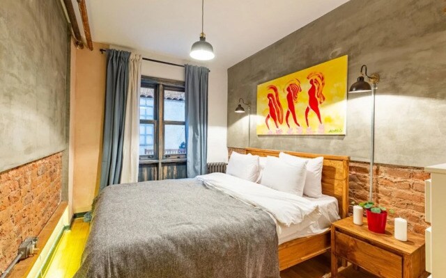 Missafir Apartment With Backyard in Nisantasi