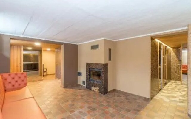 "Winter" Apartment