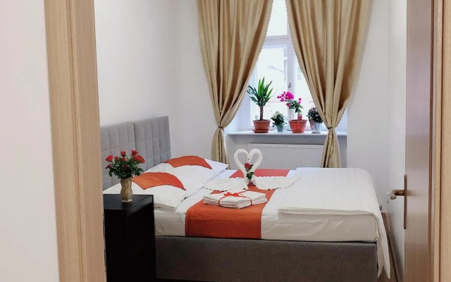 Lena Apartment