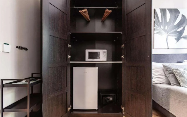 EMPIRENT Garden Suites Residence