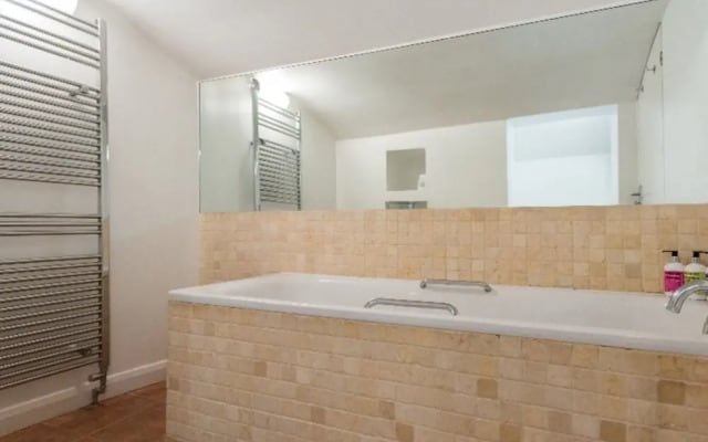 The Bayswater Gardens Bright & Central 3Bdr Home In Bayswater