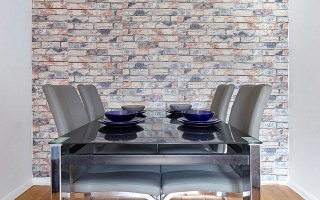 Stunning 1 Bedroom Apartment in Dagenham