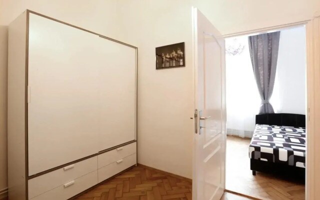 Apartment Pštrossova