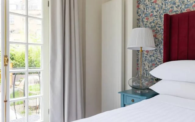Pembridge Villas VI by Onefinestay