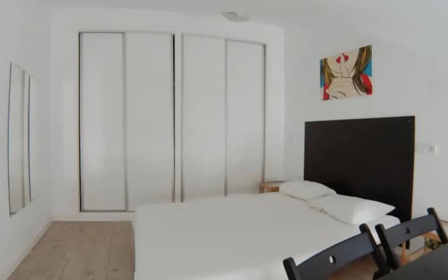 Estudio cercano a Plaza Castilla CBA3