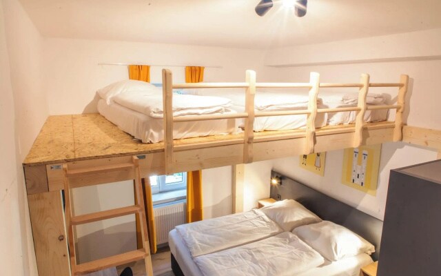 Servus Apartments by Homaris