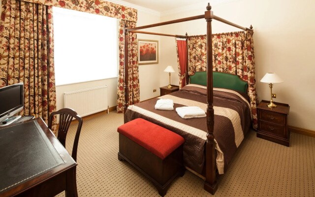 Mercure York Fairfield Manor Hotel