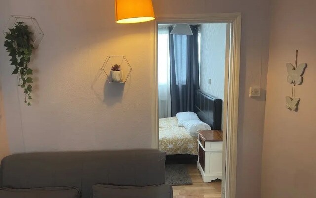 Impeccable 1-bed Apartment in London