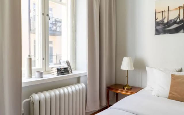 Stylish 1br with balcony & private sauna