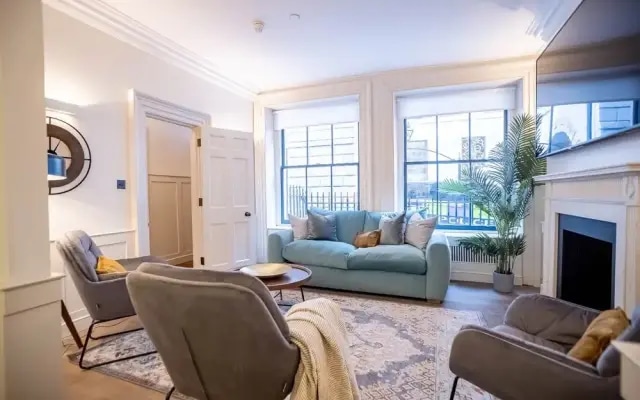 Huge 4BR Home near Liverpool St Station