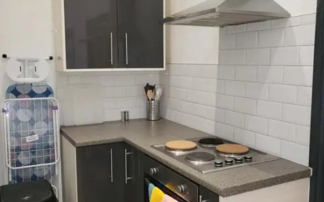 Central 2bed Apartment w/parking