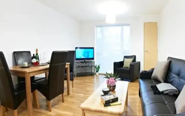 Borehamwood - Luxury 2 bed 2 bath apartment