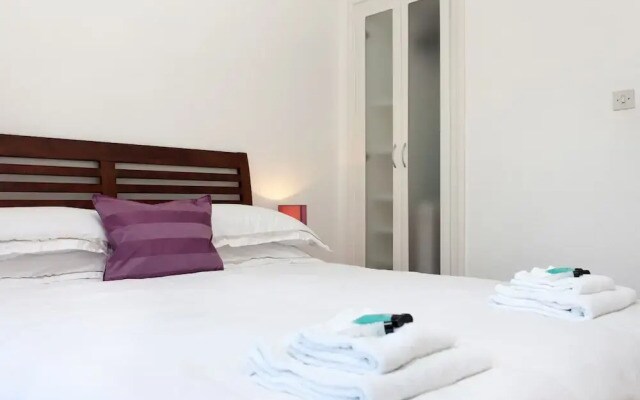 Oxford Street & Soho Modern 2 Bed Apt