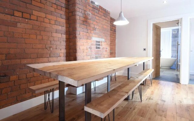 Stunning Penthouse Slps 20 (38 A4)