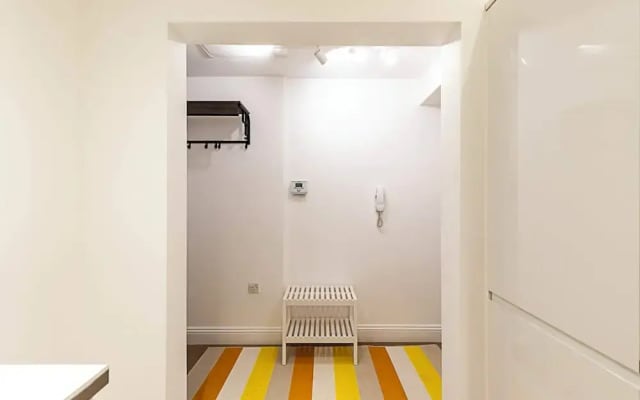 Charming and Modernised Edwardian Flat