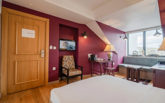 Limehouse Library Hotel