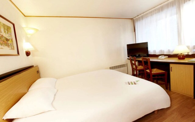 Campanile NATURE - Paris Ouest Gennevilliers Port
