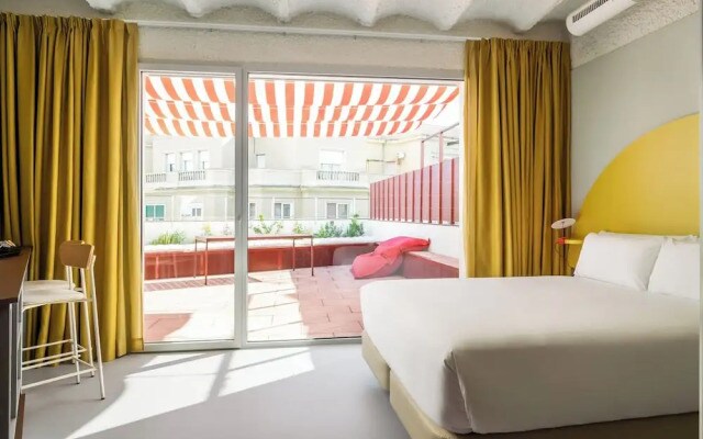 BYPILLOW Flamant