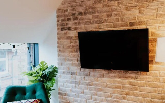 Hounds Gate Luxury Apartments by 1508 Stays