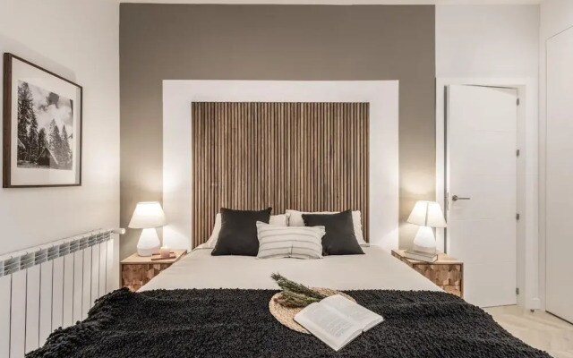 Sevilla - 4 Bedrooms in Trafalgar