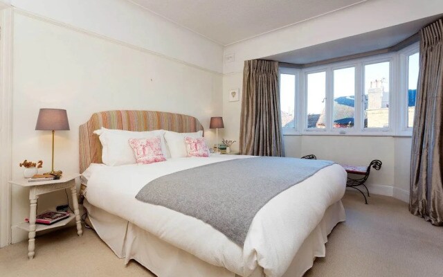 Enchanting in East Sheen